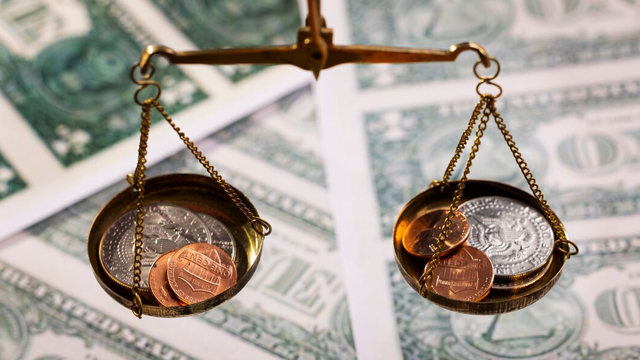 Financial sovereignty icon with key and wallet